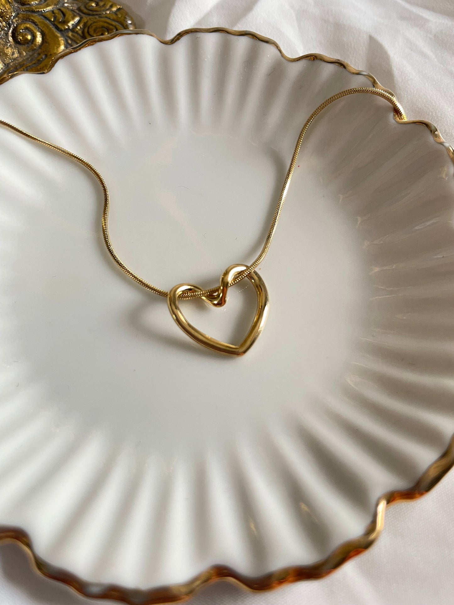 Dil Necklace
