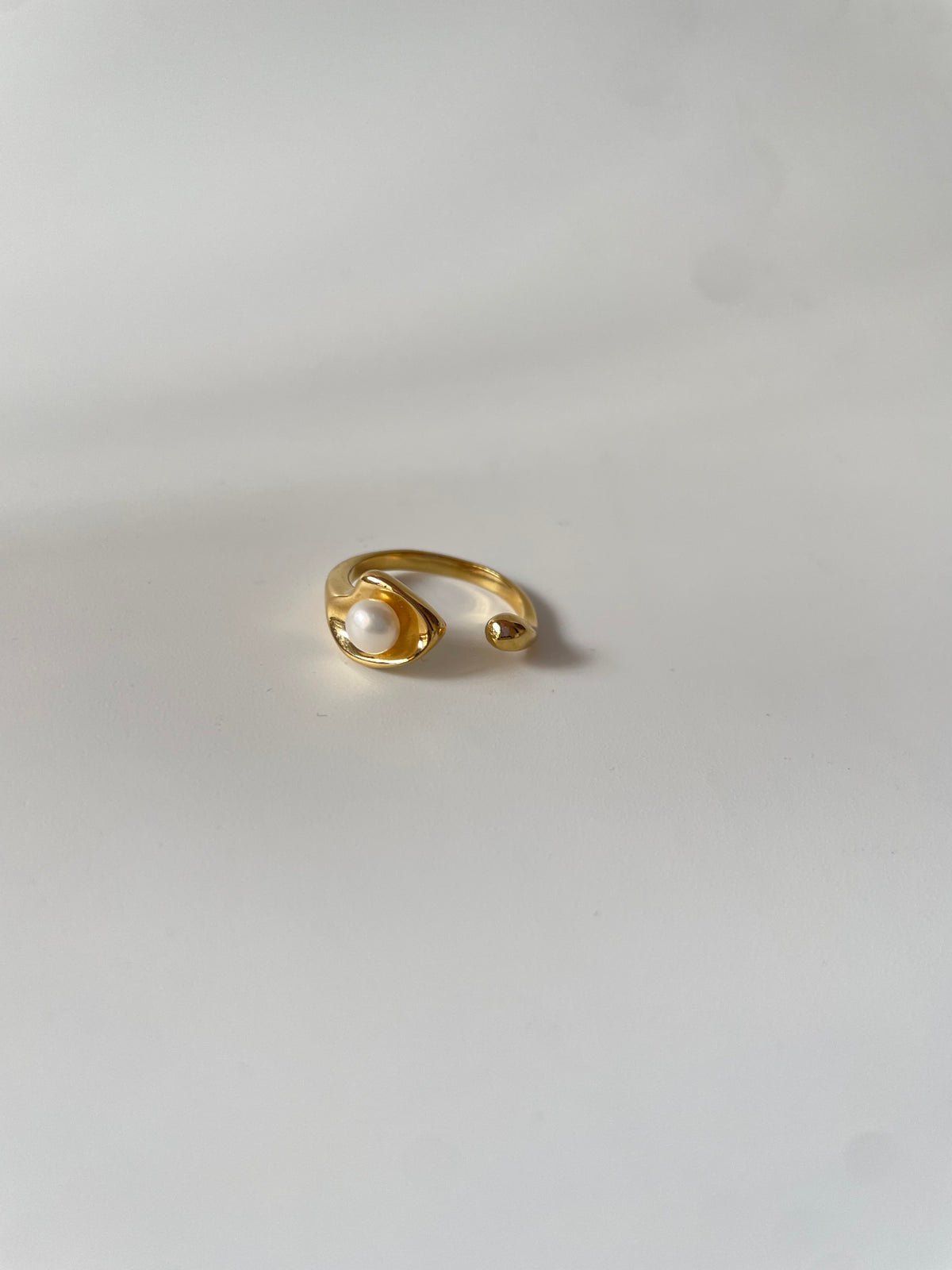 Pearlia Ring