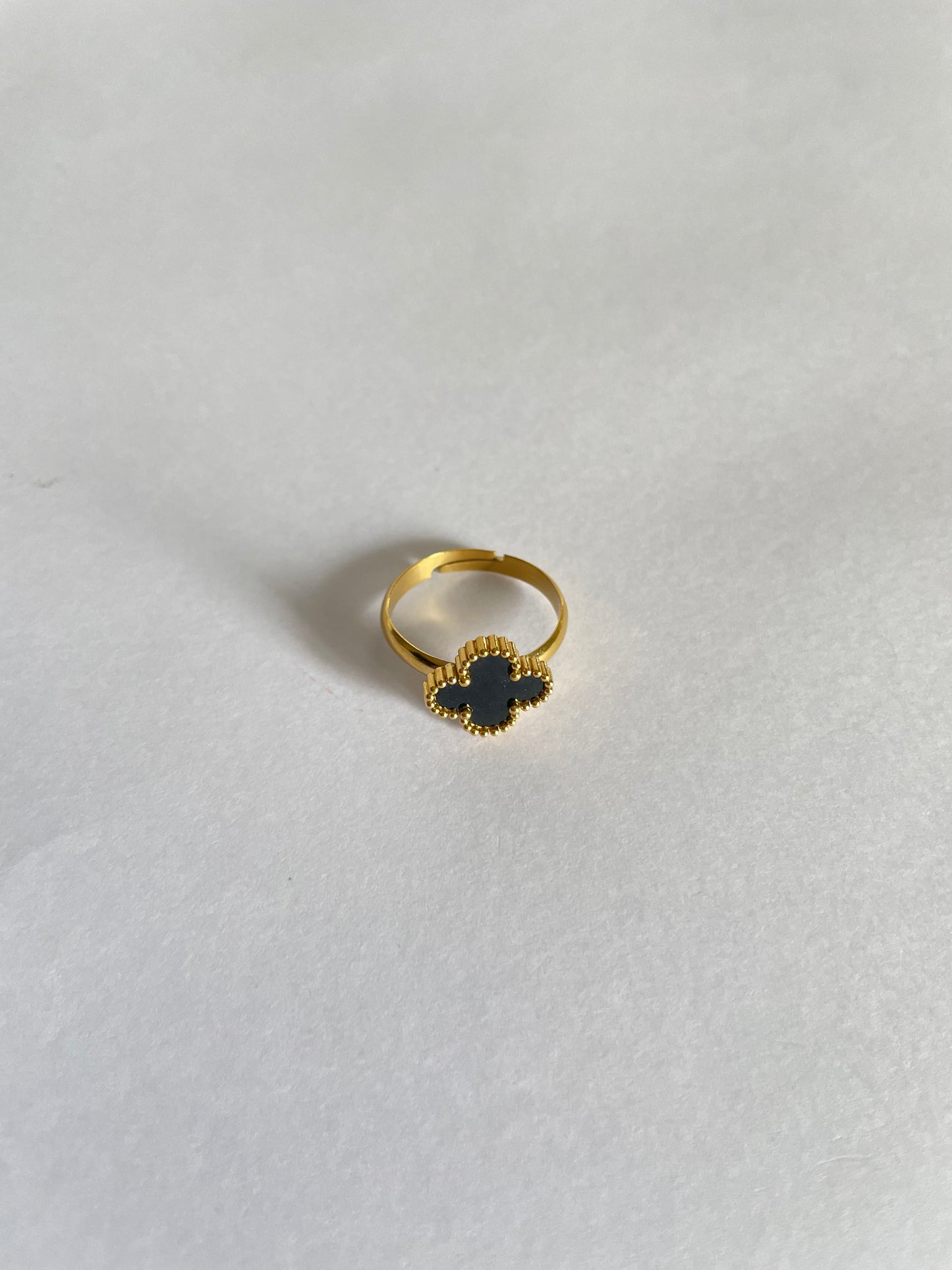 Clove Ring