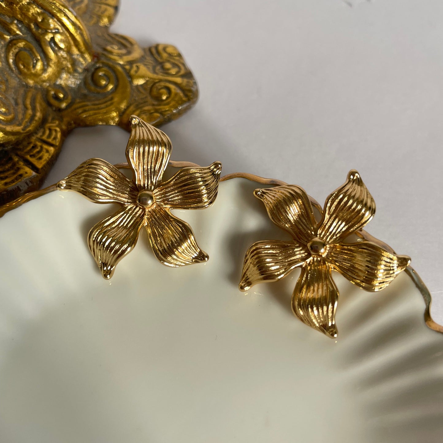 Lily Earrings