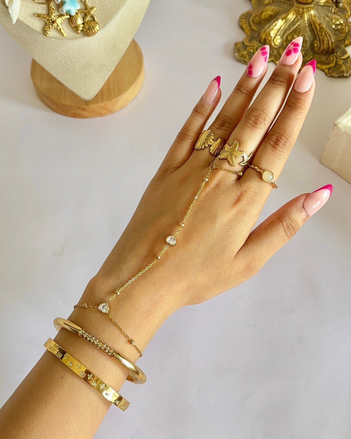 Aurelia Hand Chain