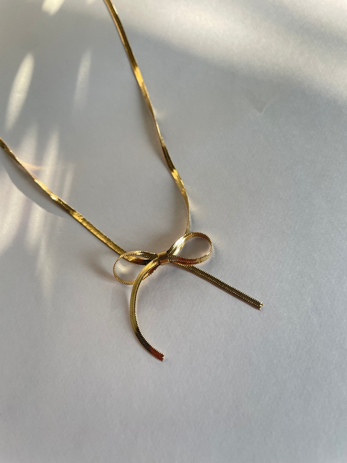 Bow Snake Necklace
