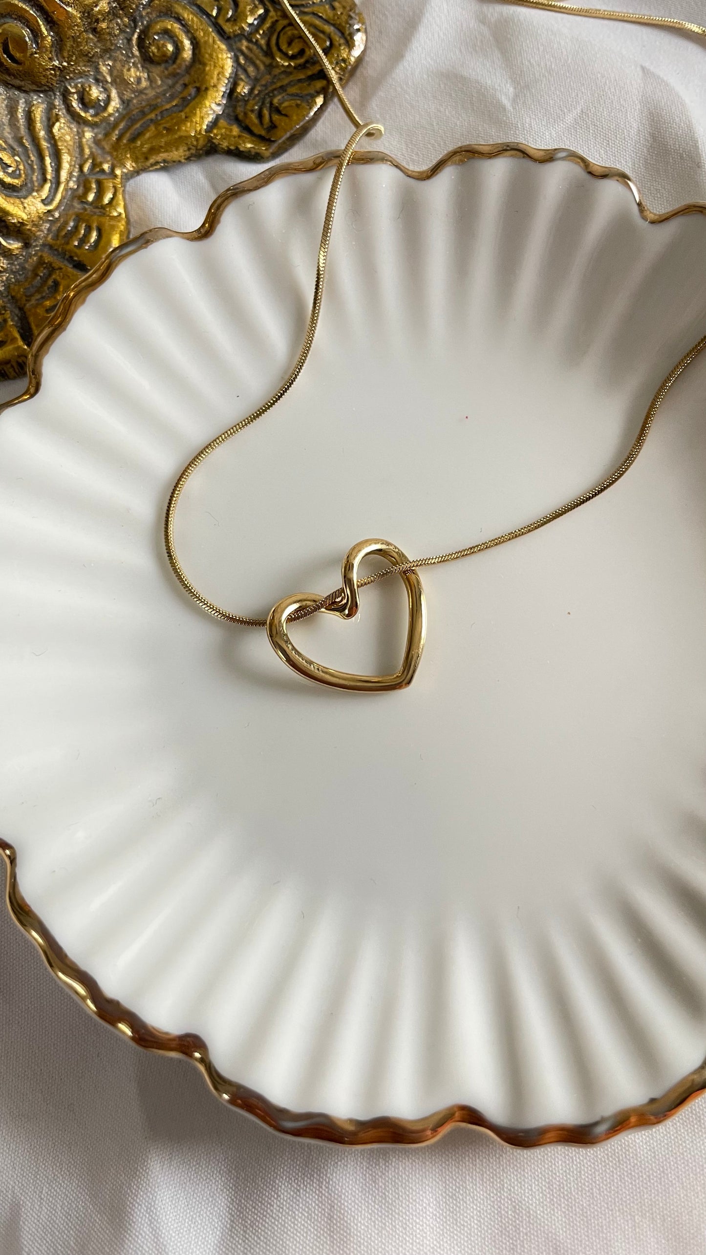 Dil Necklace
