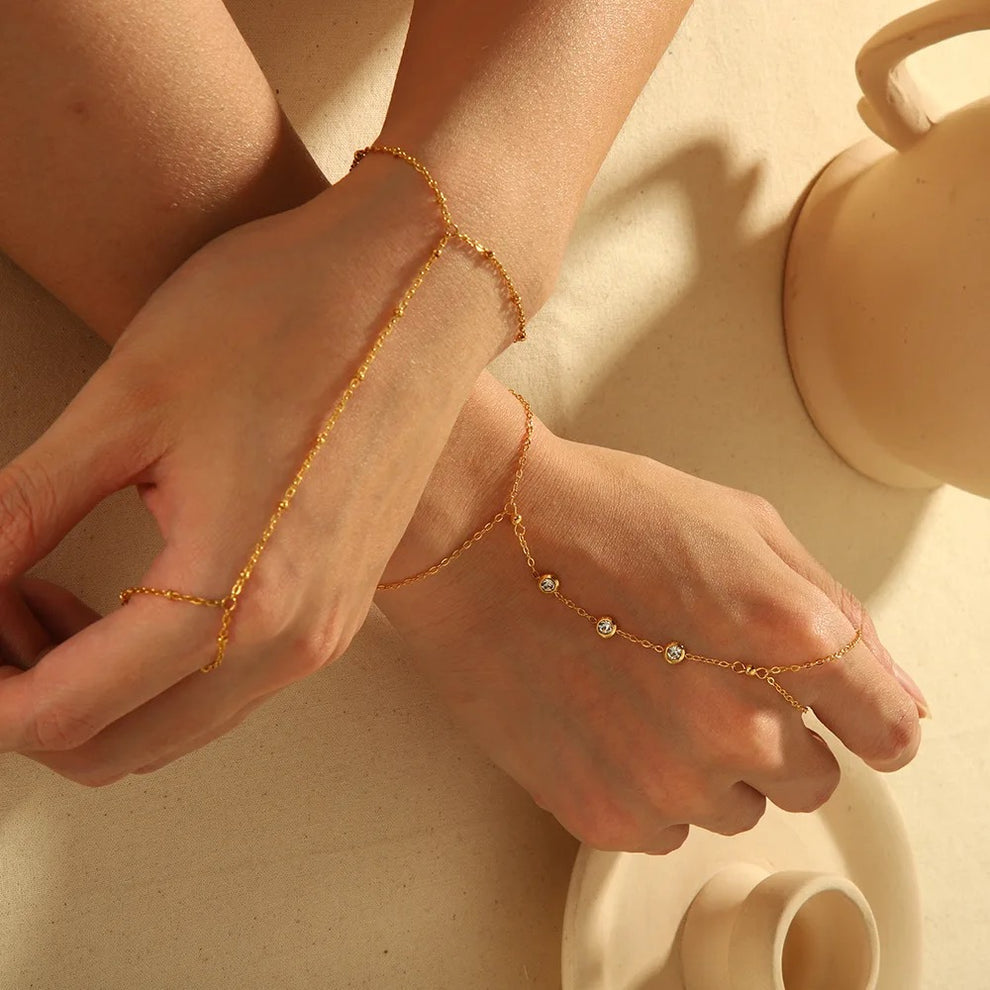 Lesley Hand Chain