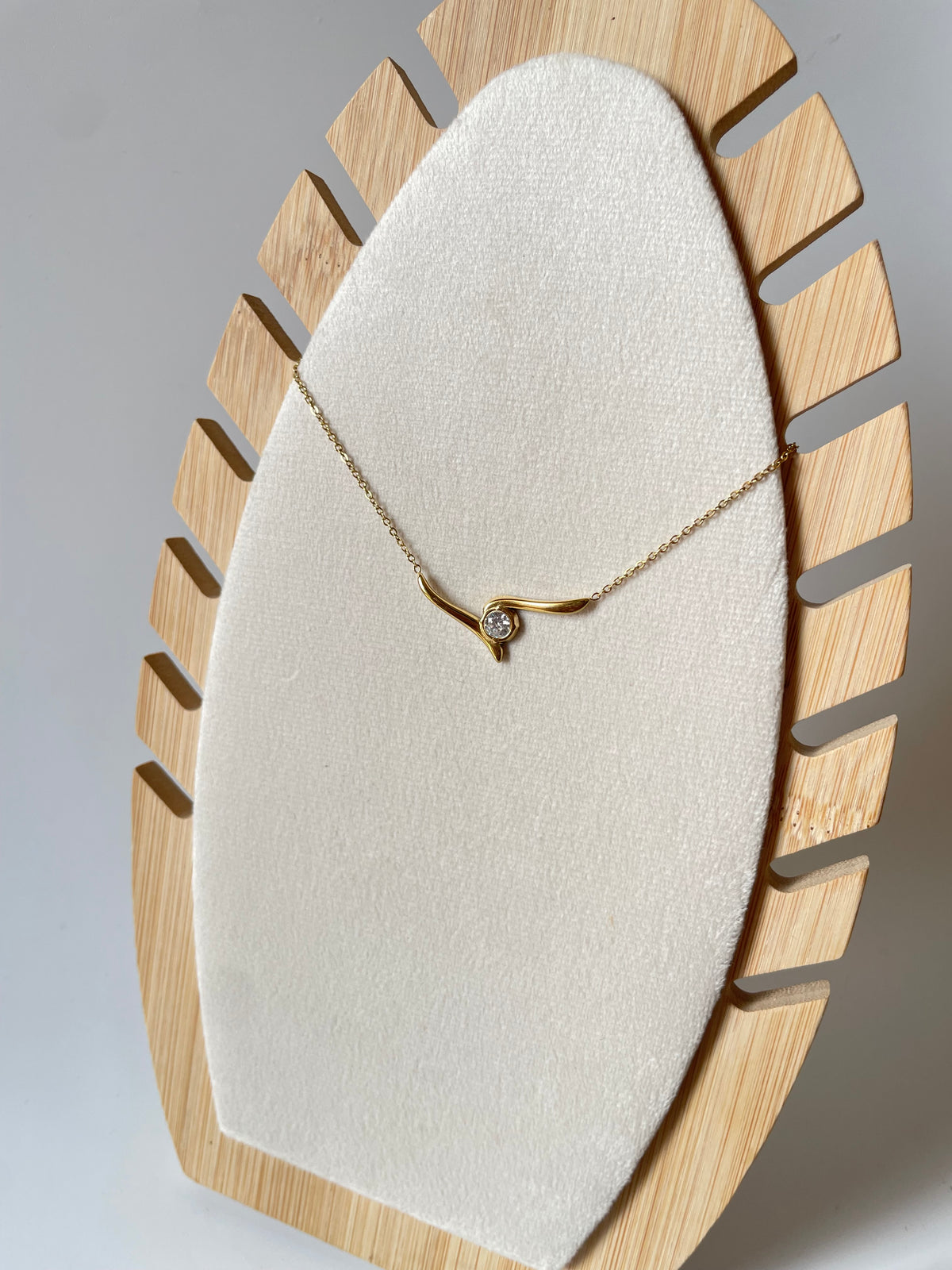 Melma Necklace