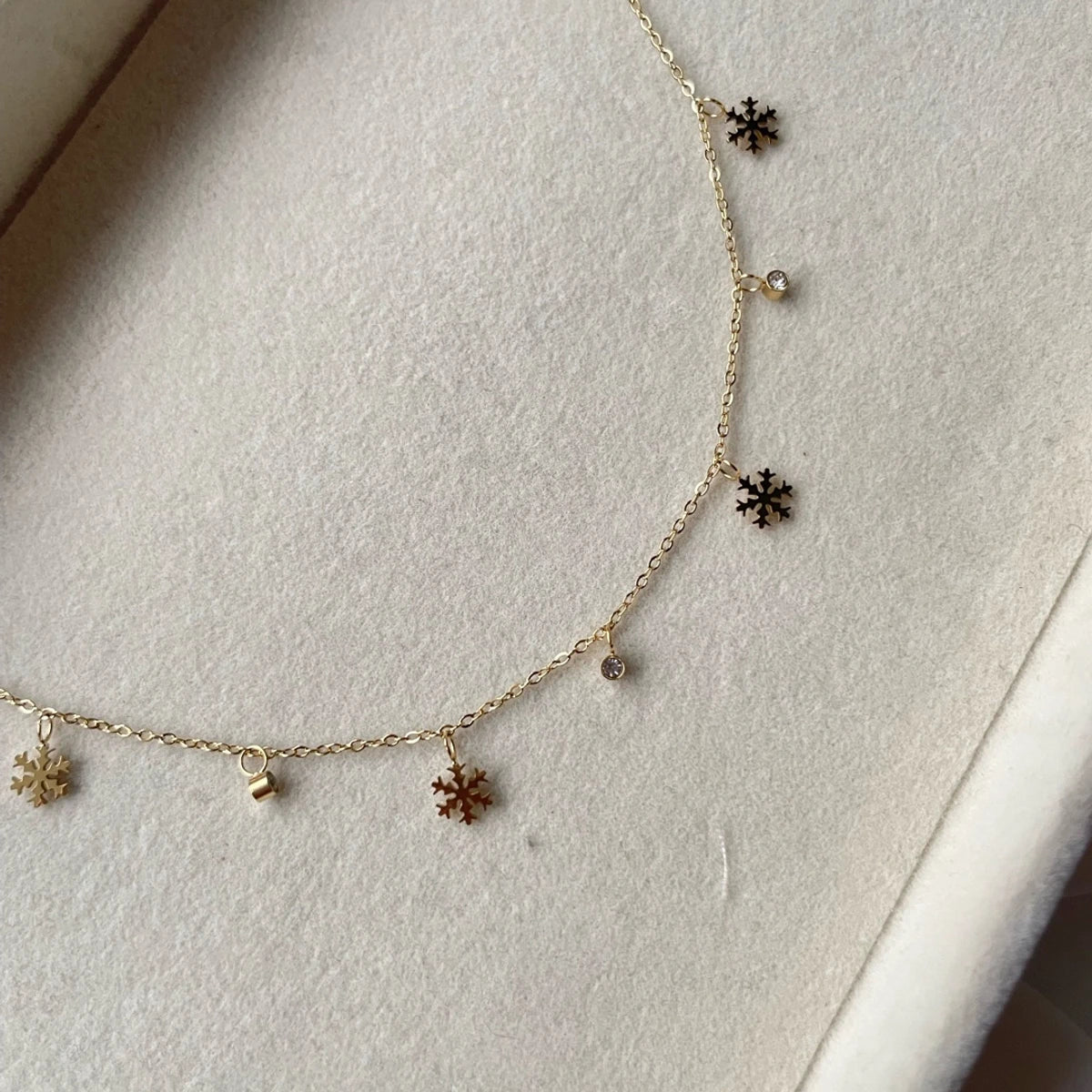 Snowflake Gold Necklace - Gold
