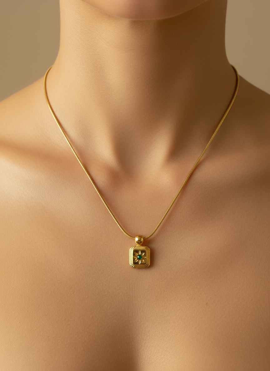 Emera Necklace