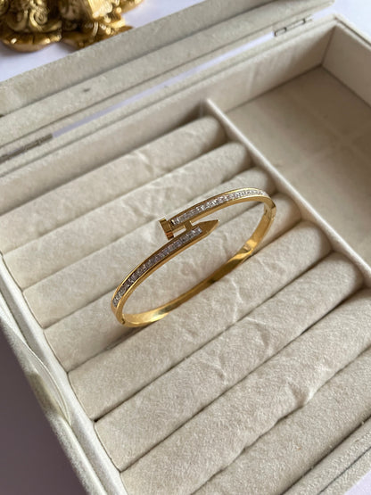 Mira Bracelet