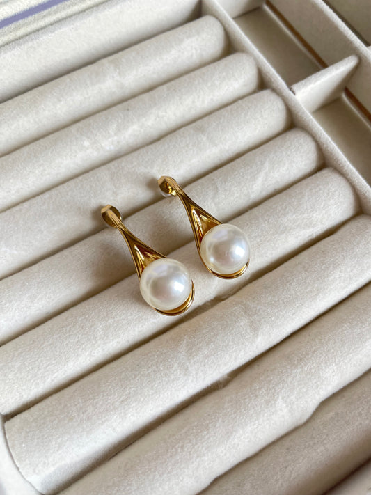 Pearl Drop Earrings