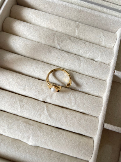 Pearlia Ring
