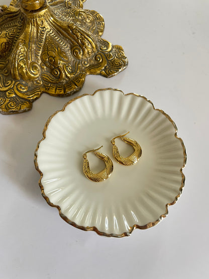 Luna Hoops