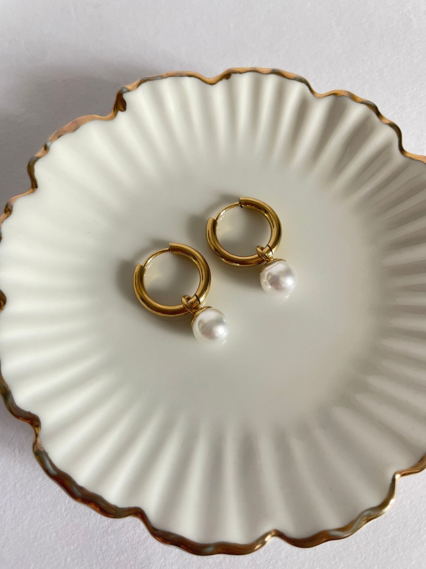 Pearlia Hoops