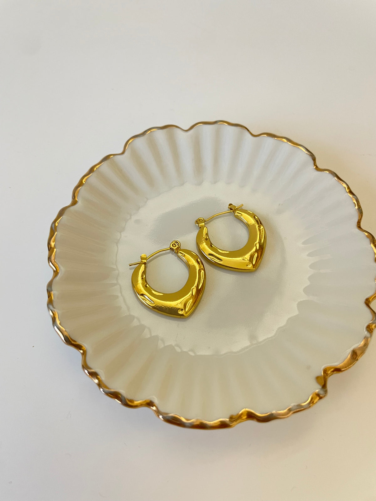 Alia Hoops