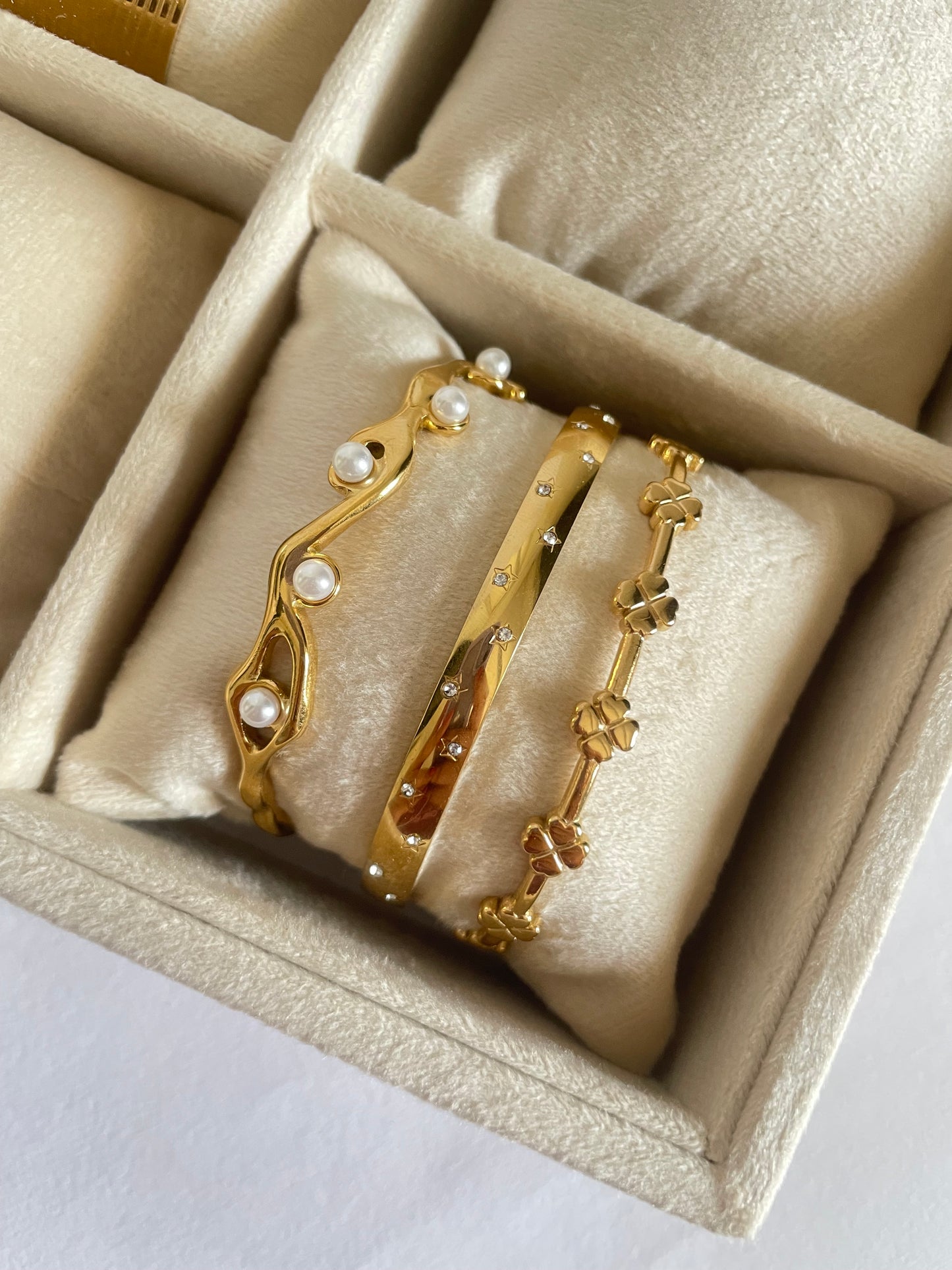 Pearlia Cuff