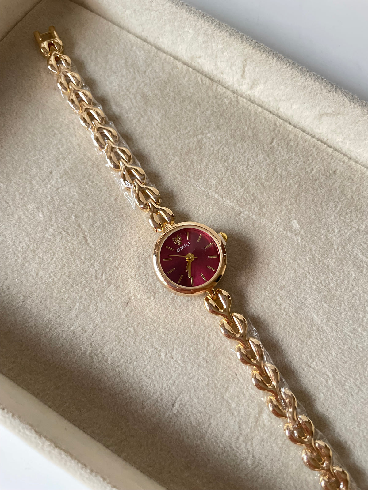 Bella watch