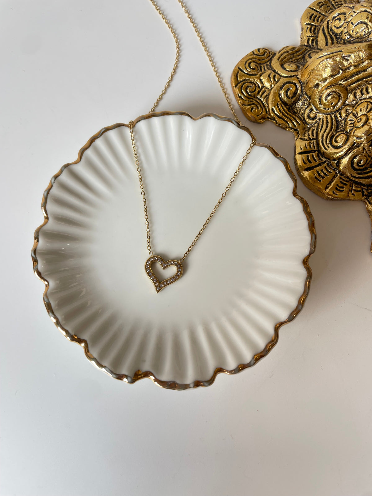 Dil Necklace