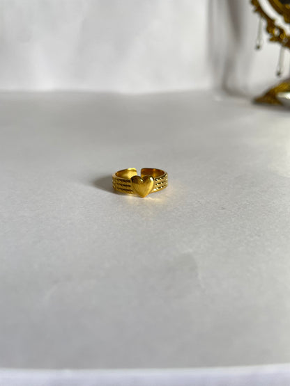 Lyra Ring