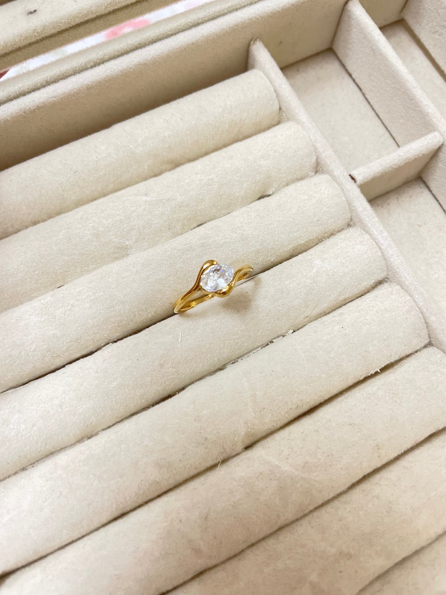 Kiana Ring