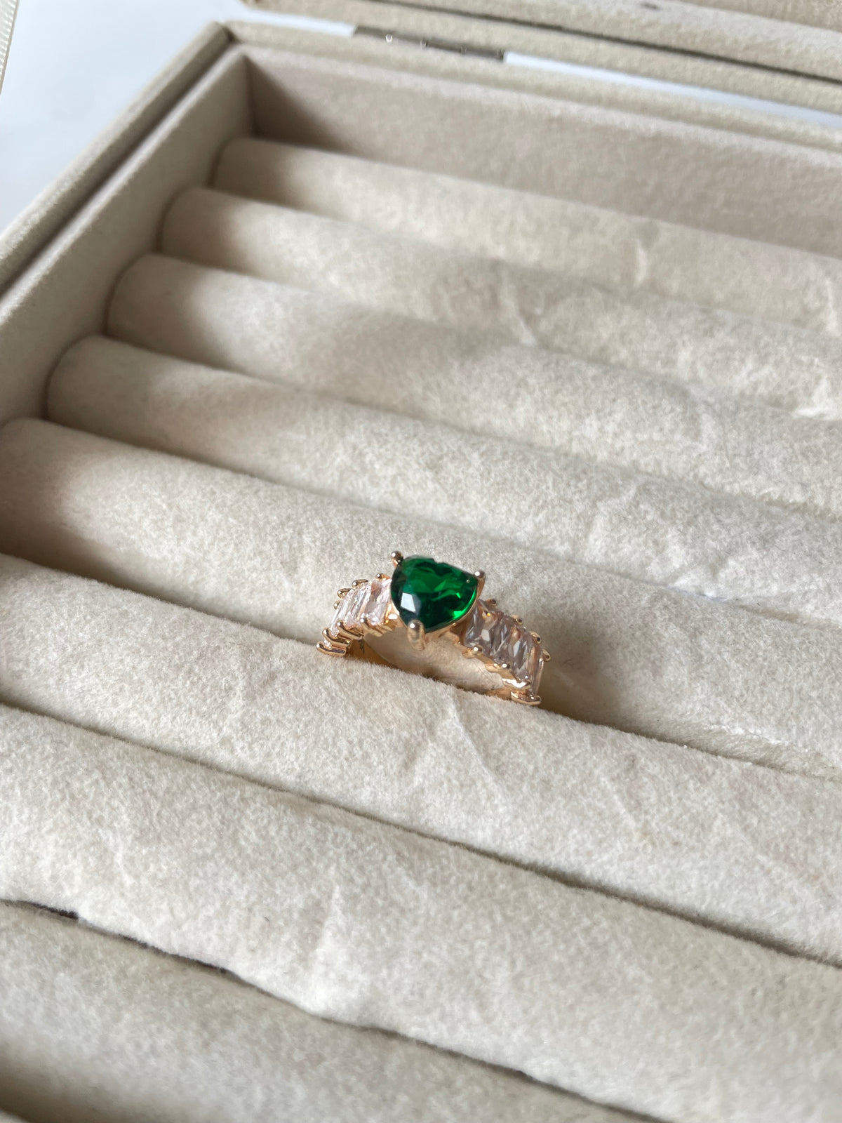 Emera Ring
