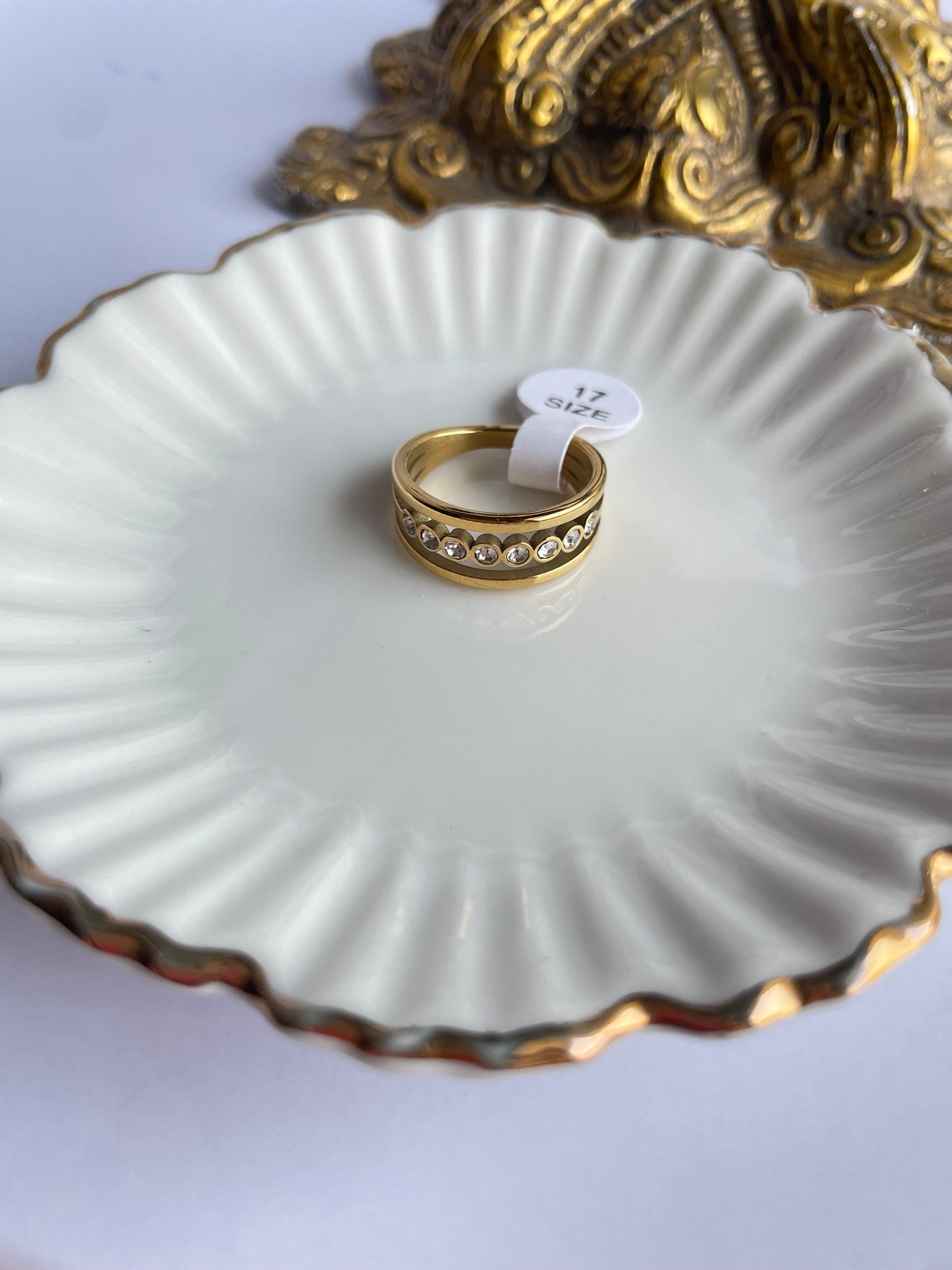 Ash Ring