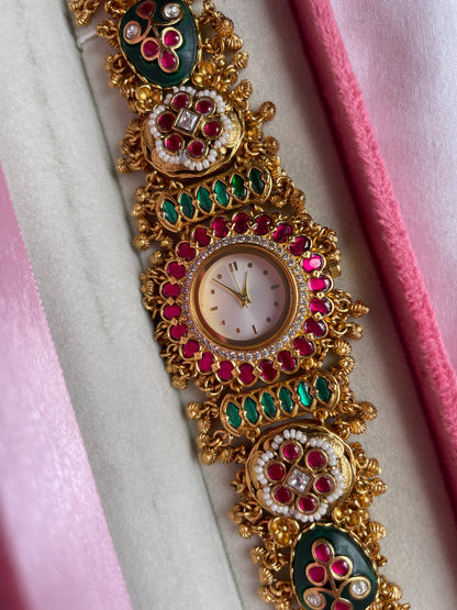 Noora Watch