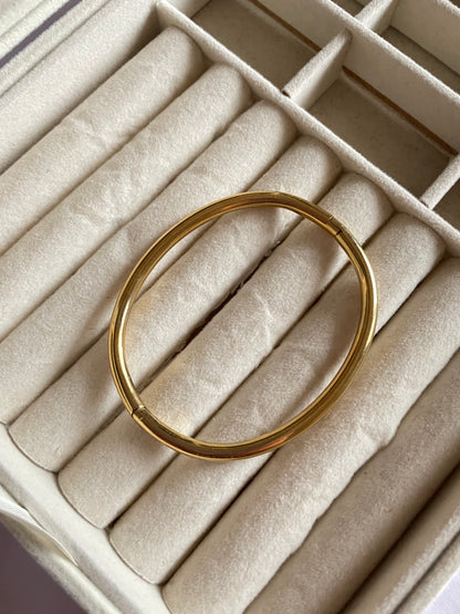 Oval Bracelet
