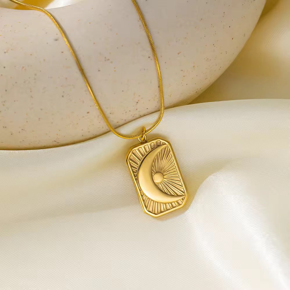 Joe Necklace
