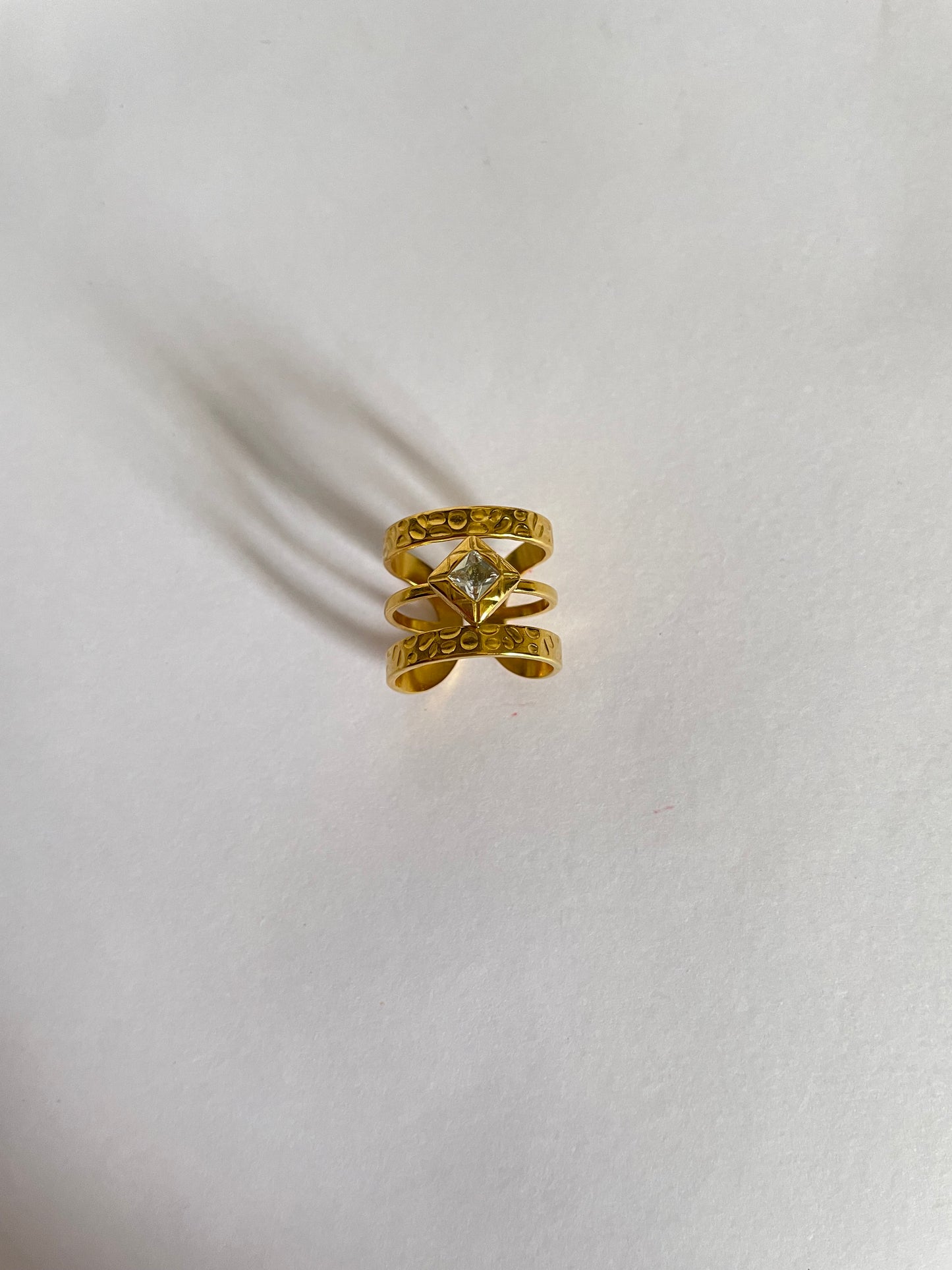 Luna Ring