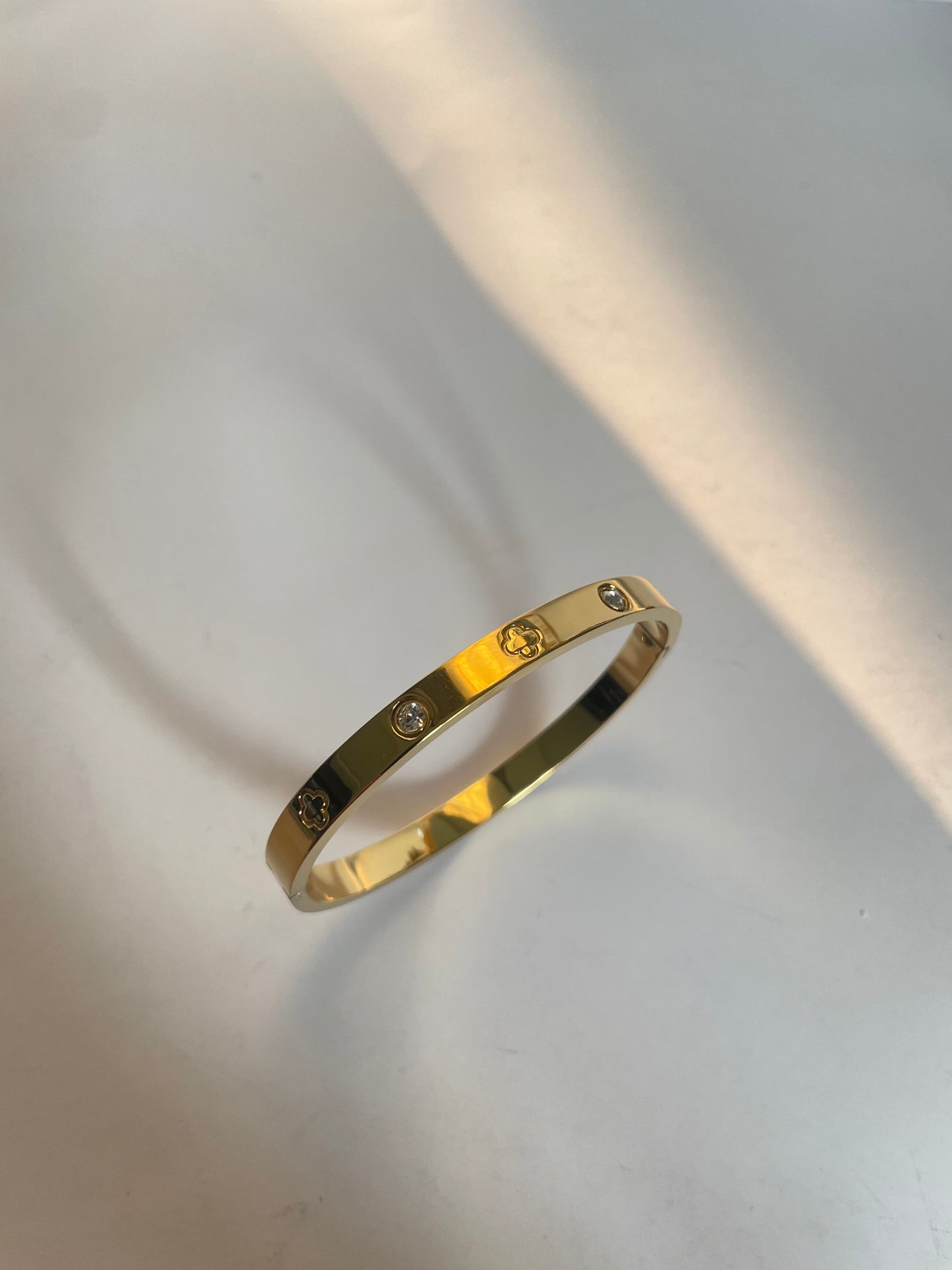 Kia Bracelet