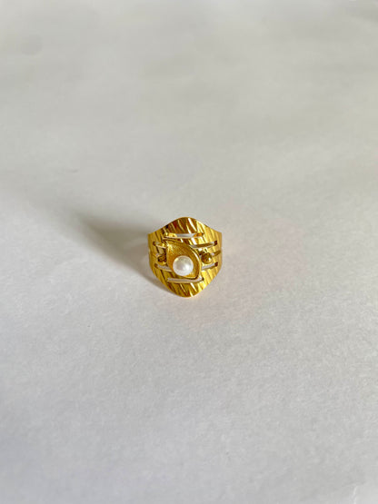 Shelly Ring