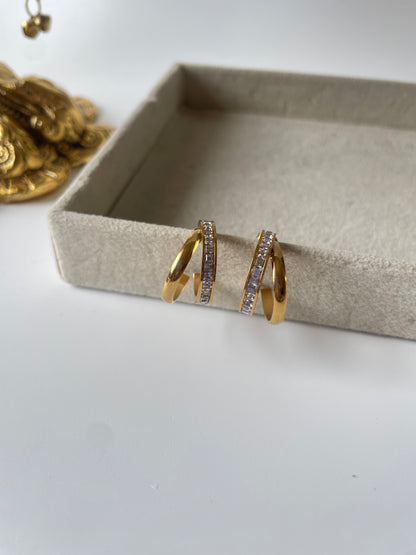 Mia Hoops