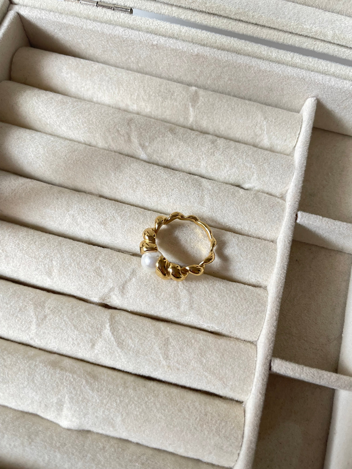 Pearl Ring