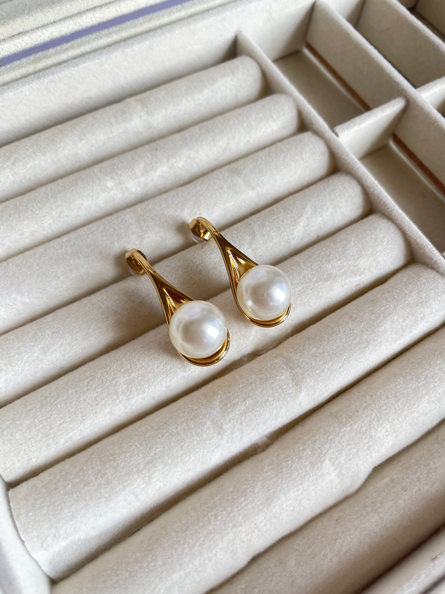 Pearl Drop Earrings