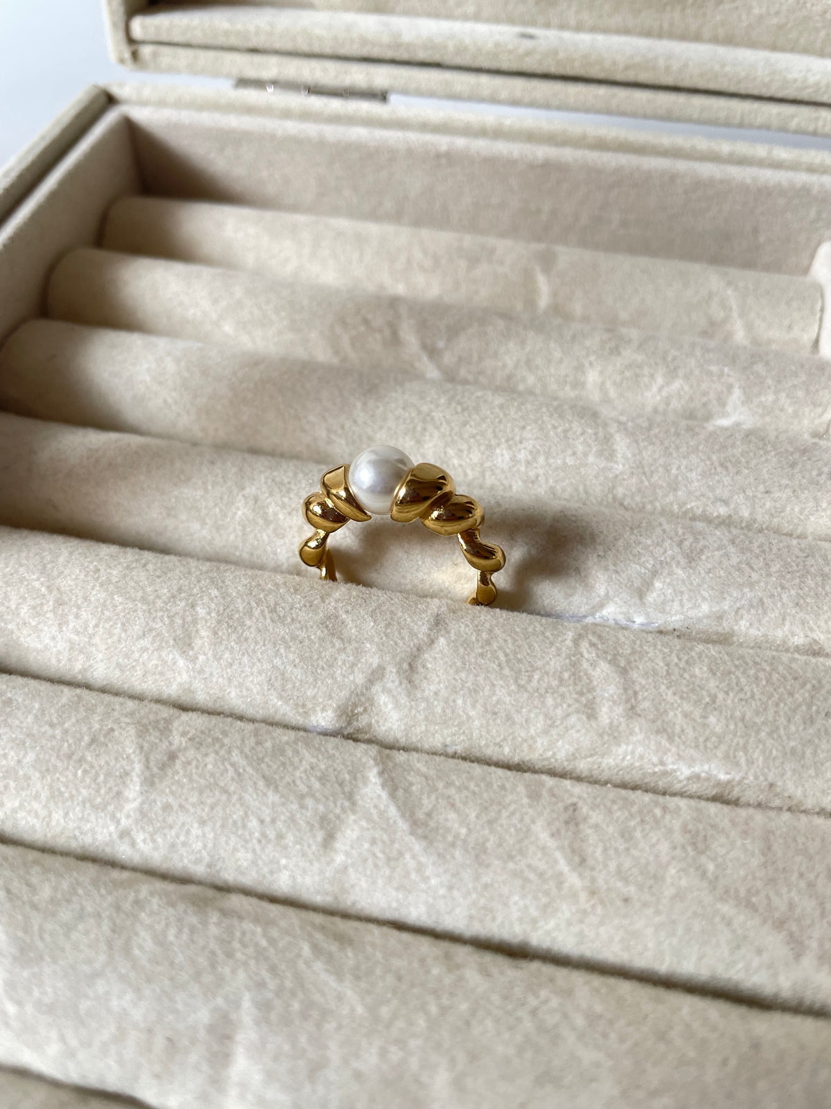 Pearl Ring