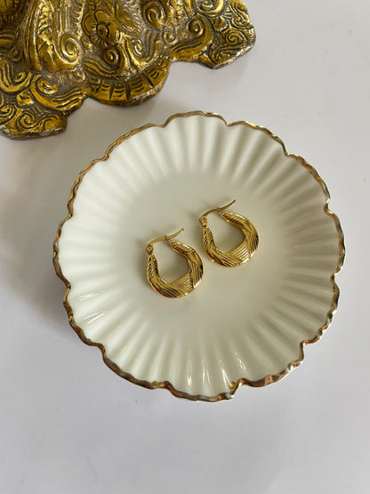 Luna Hoops
