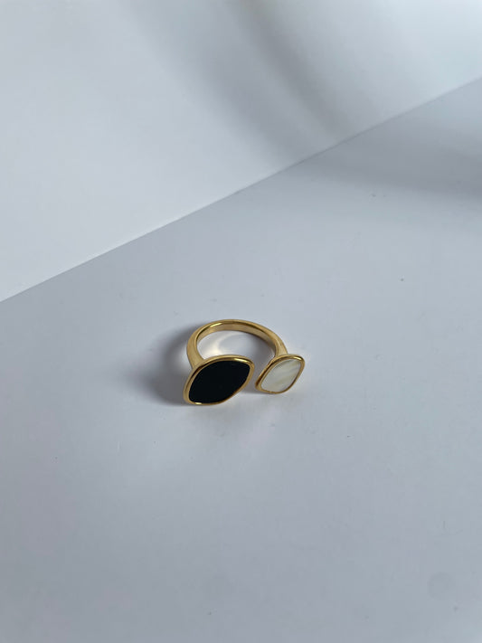 Eraya Ring