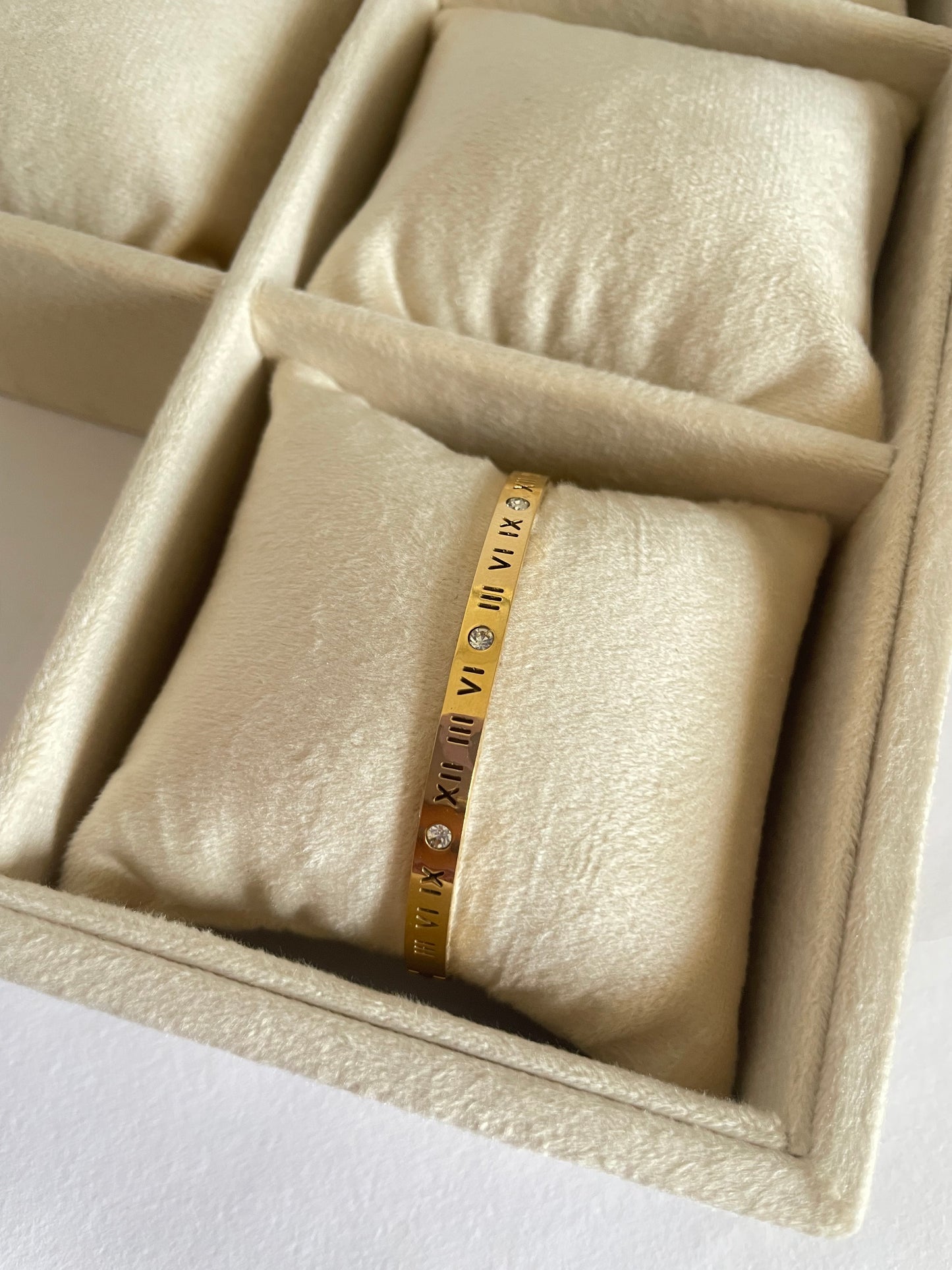 Roman Bracelet