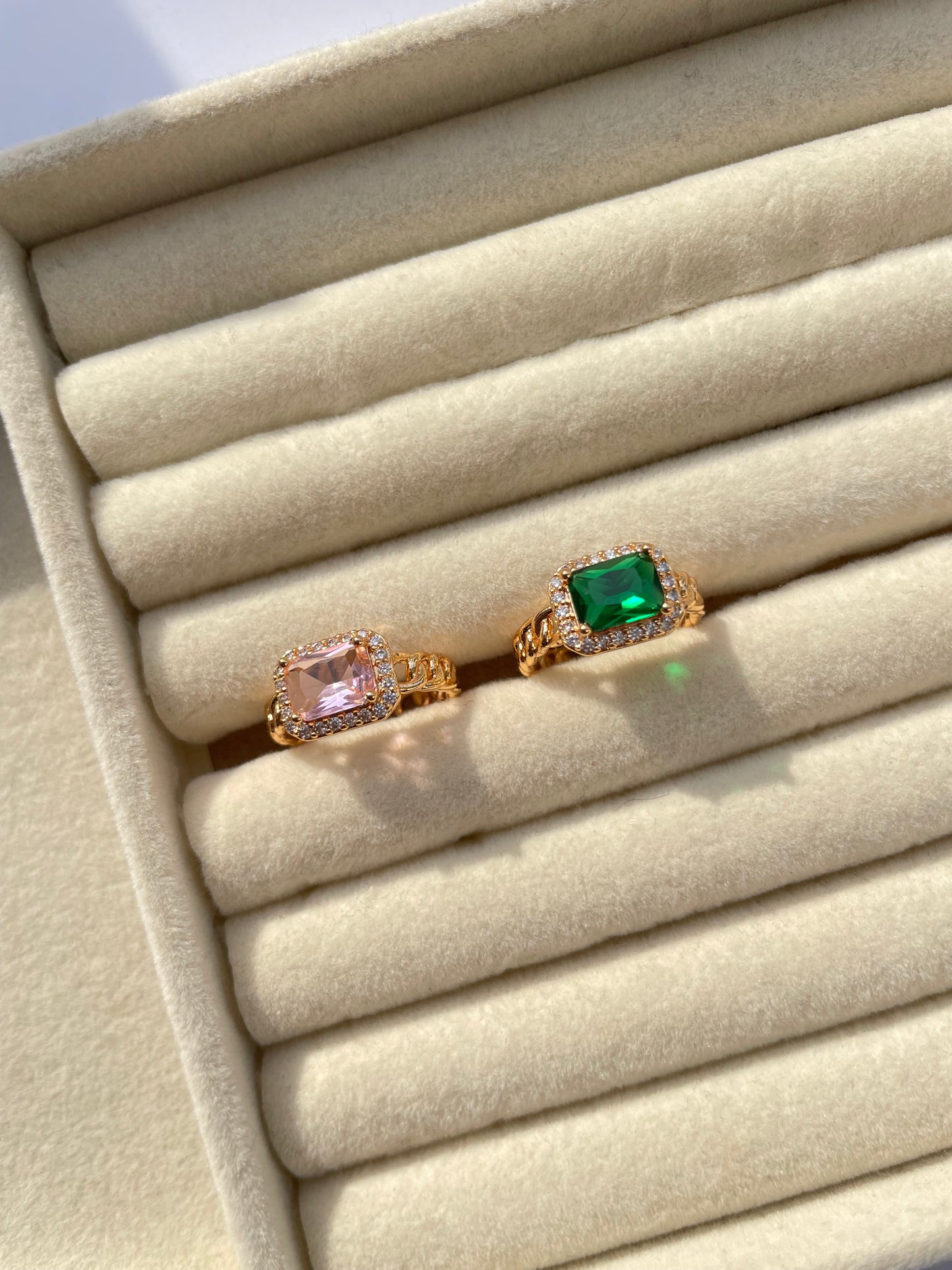 Veronica Ring