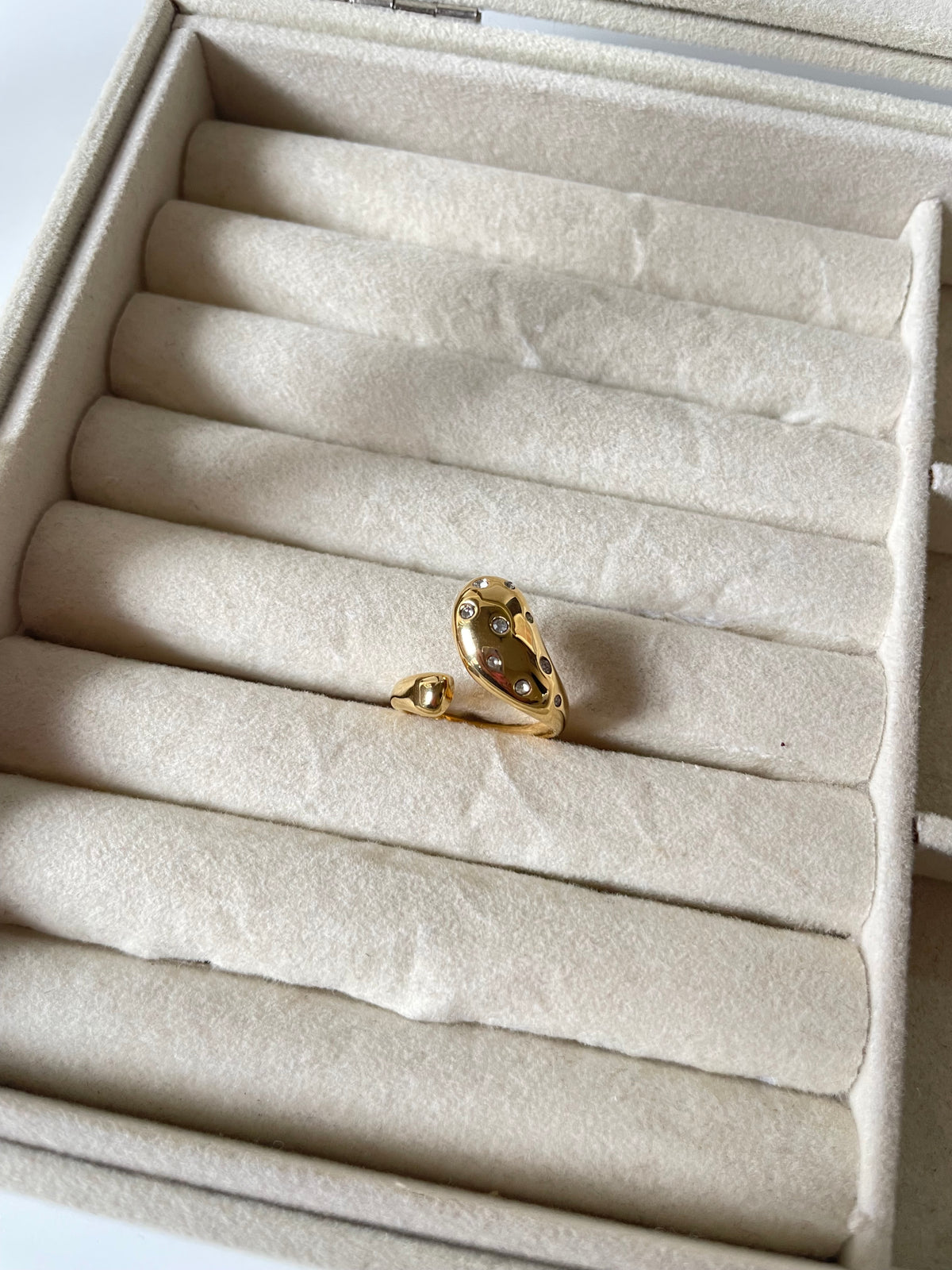 Vallerie Ring