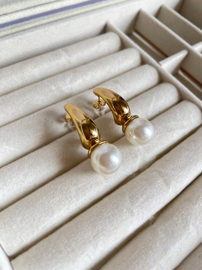 Pearl Mary Earrings
