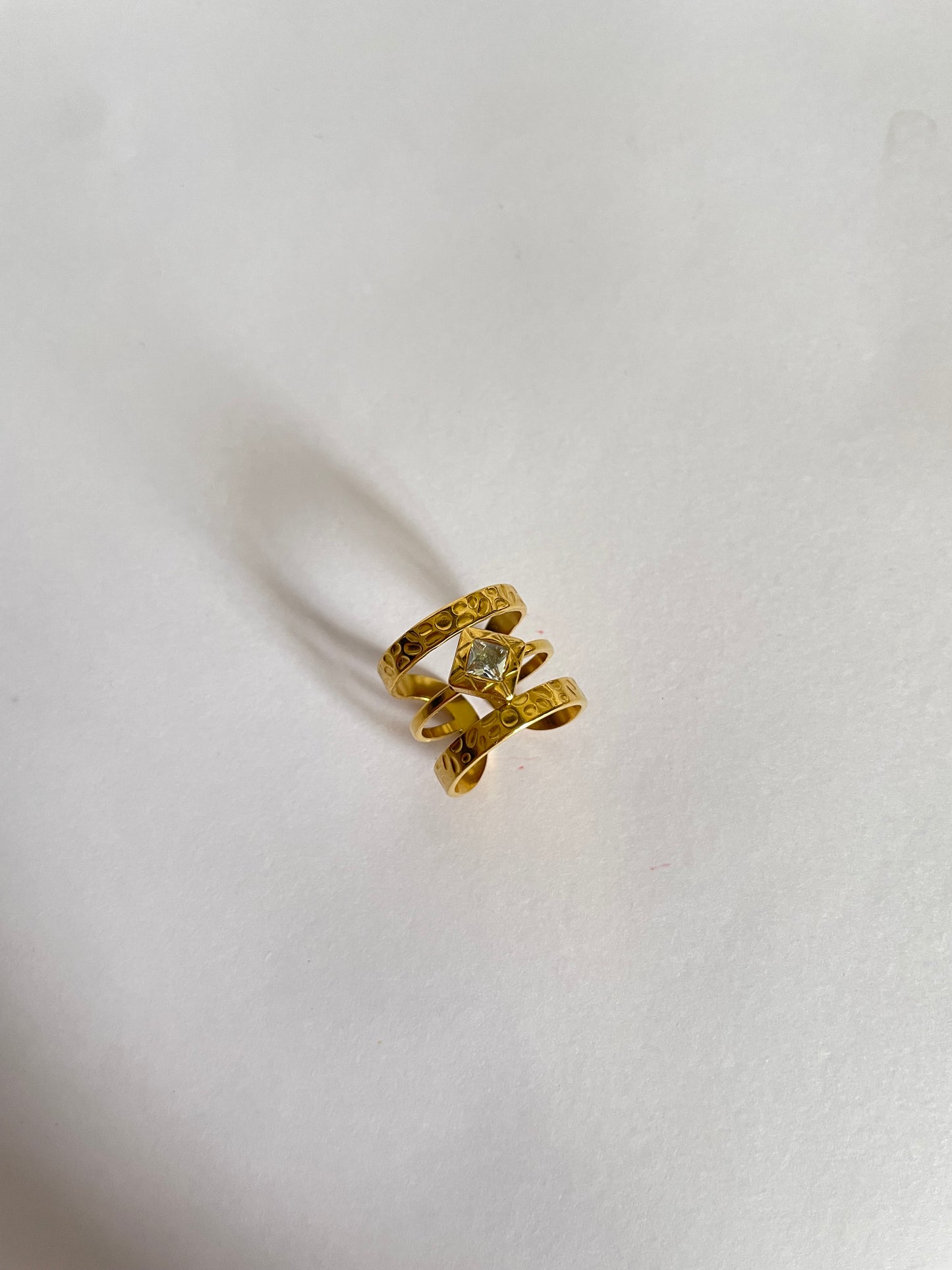 Luna Ring