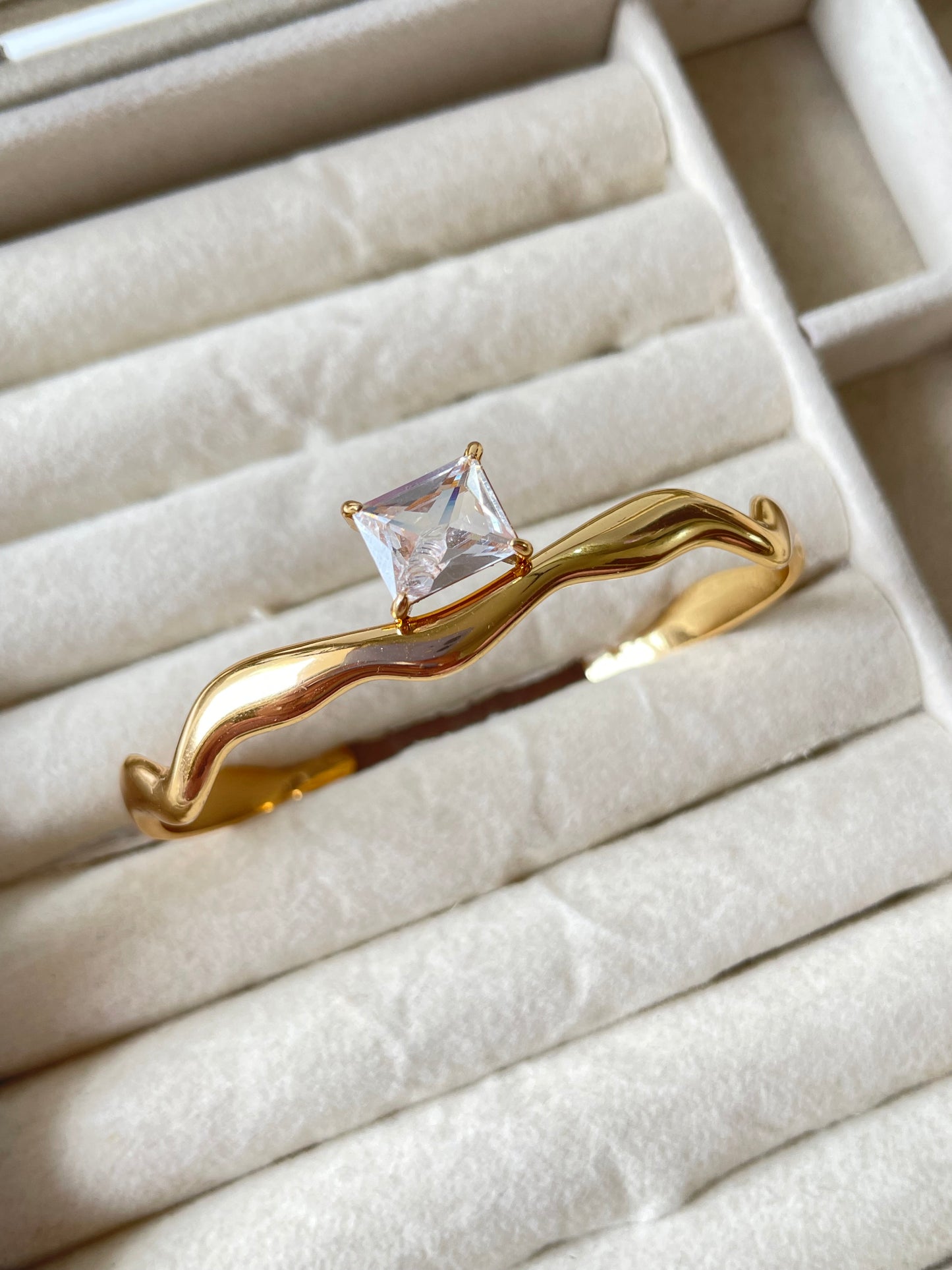 Bella Cuff