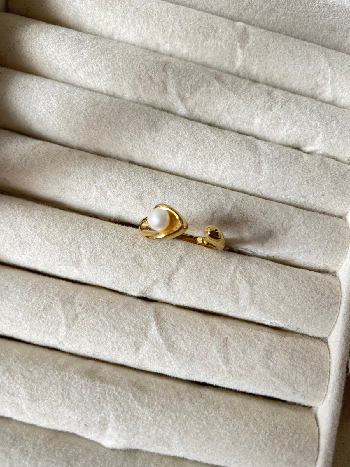 Pearlia Ring