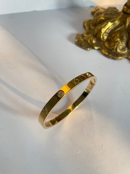 Kia Bracelet