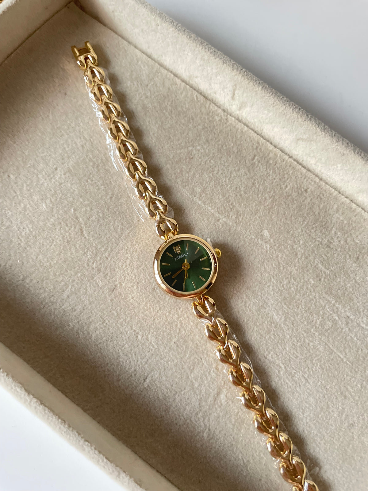 Bella watch