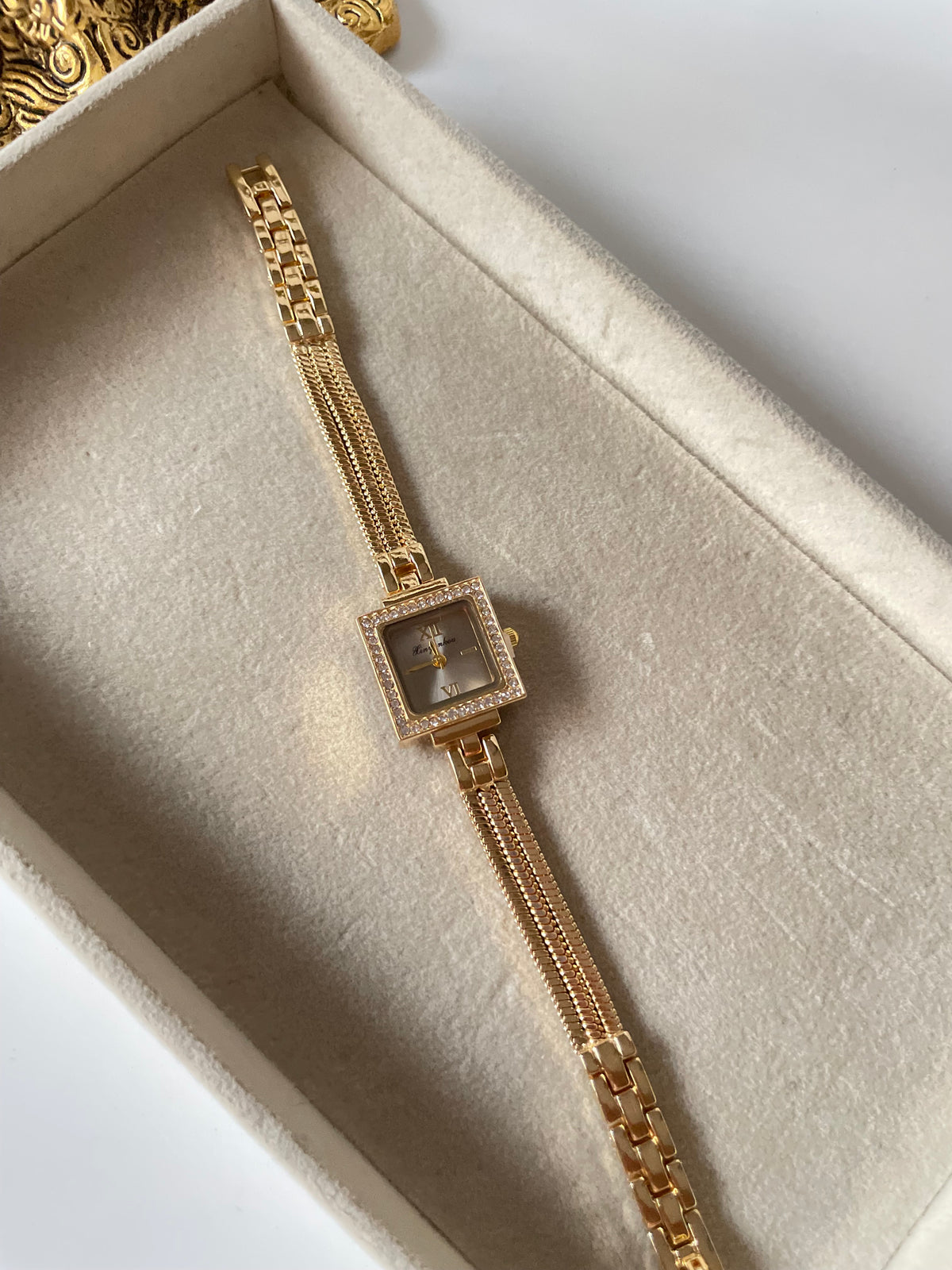 Evara Watch