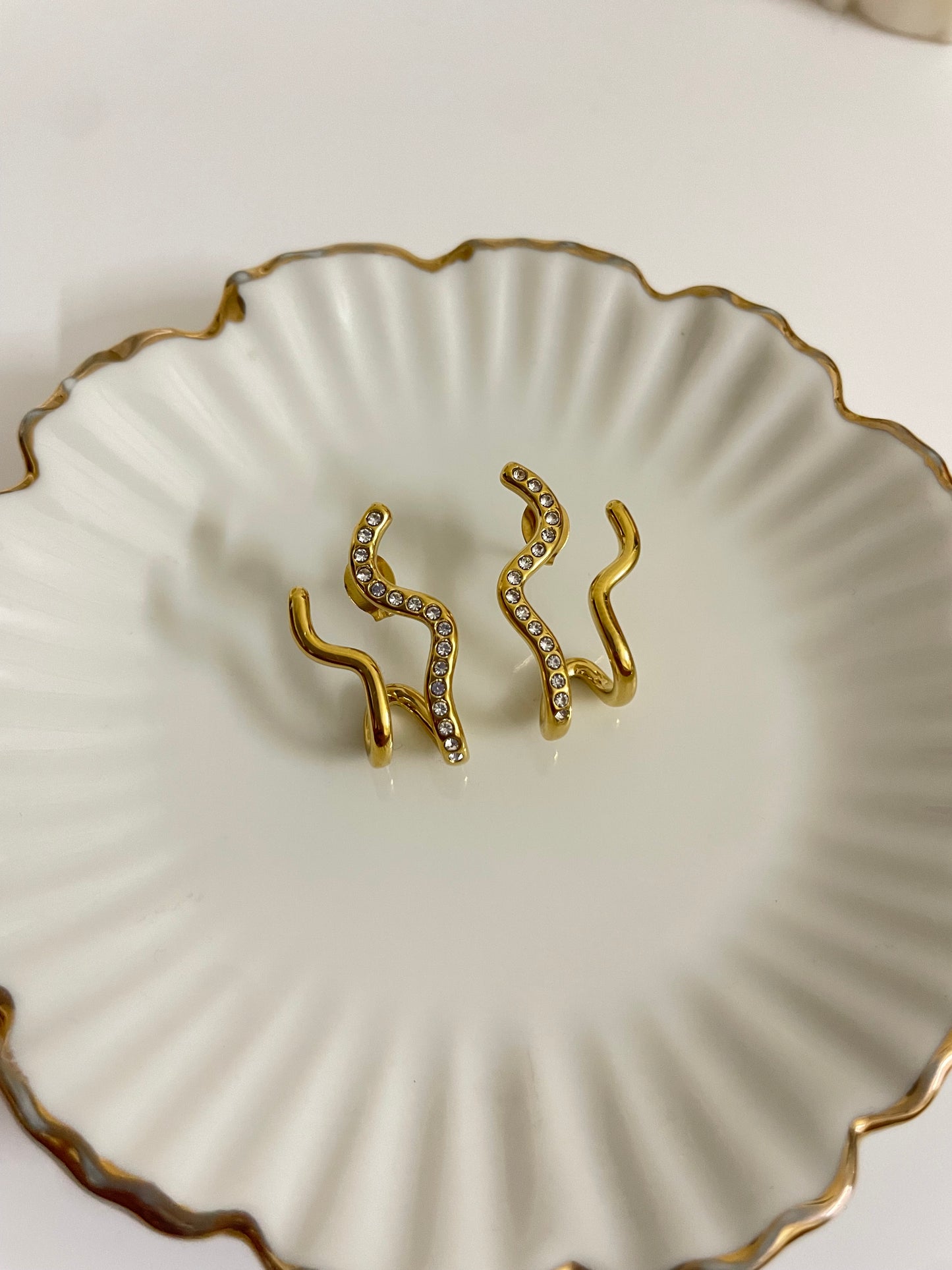 Zena Hoops