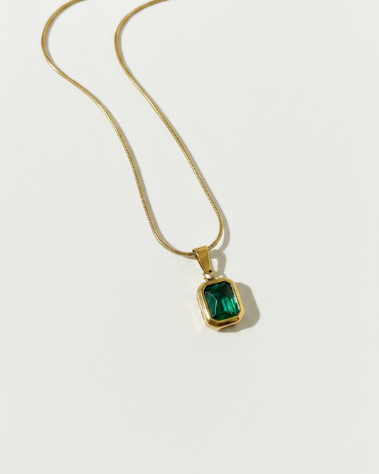 Harie Necklace