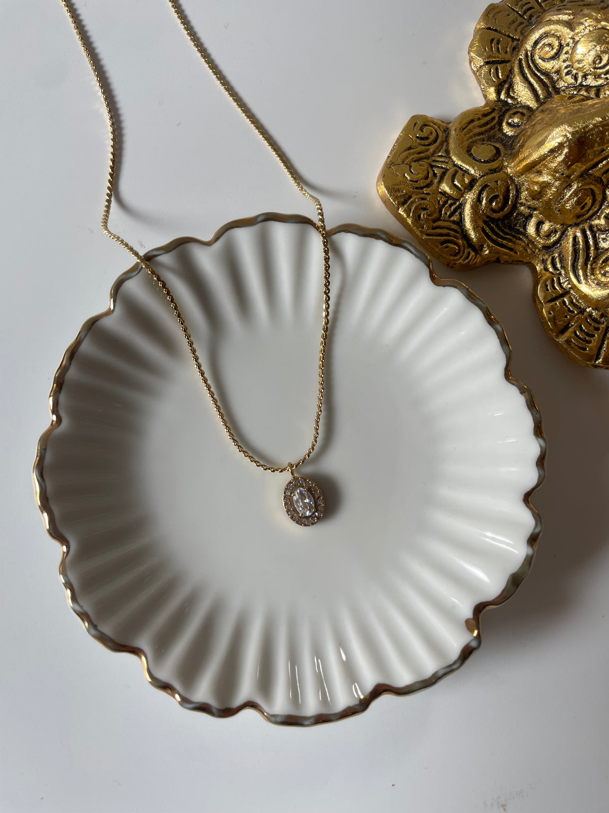 Siya Necklace