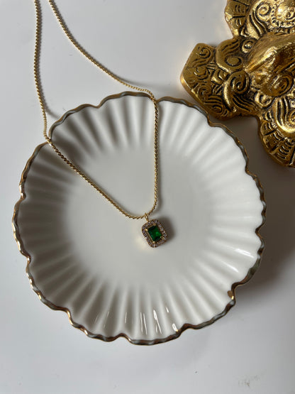 Raya Necklace